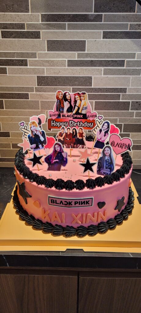 Black Pink Customize Cake