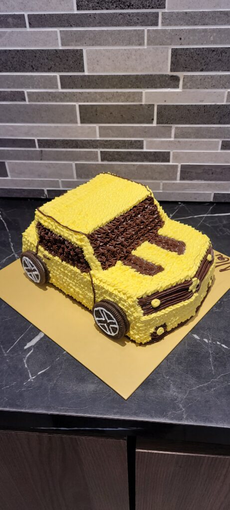 Car Customize Cake